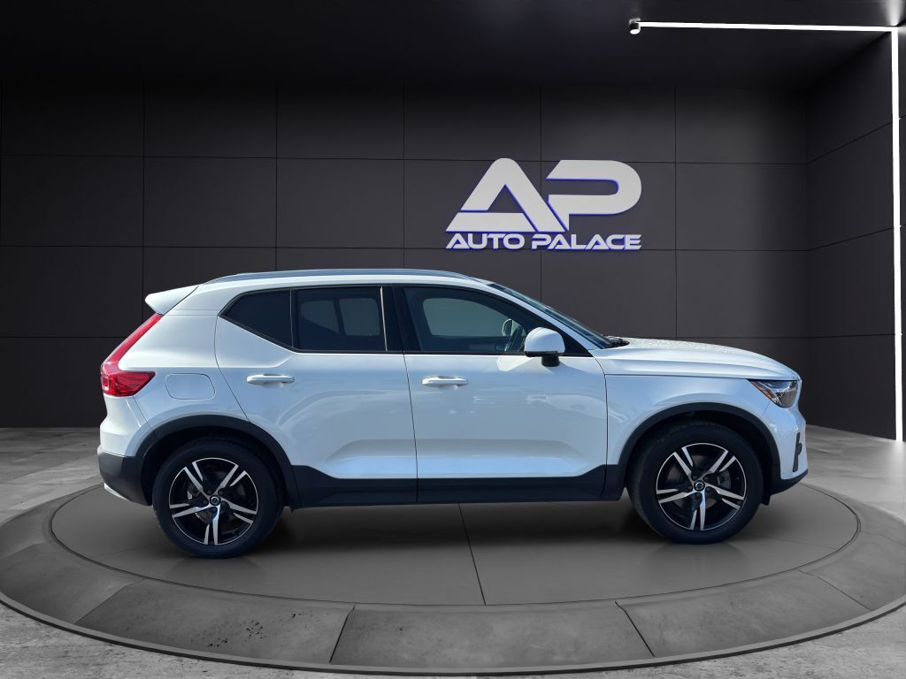 2023 VOLVO XC40 CORE KBB VALUE 27K WOW Columbus OH