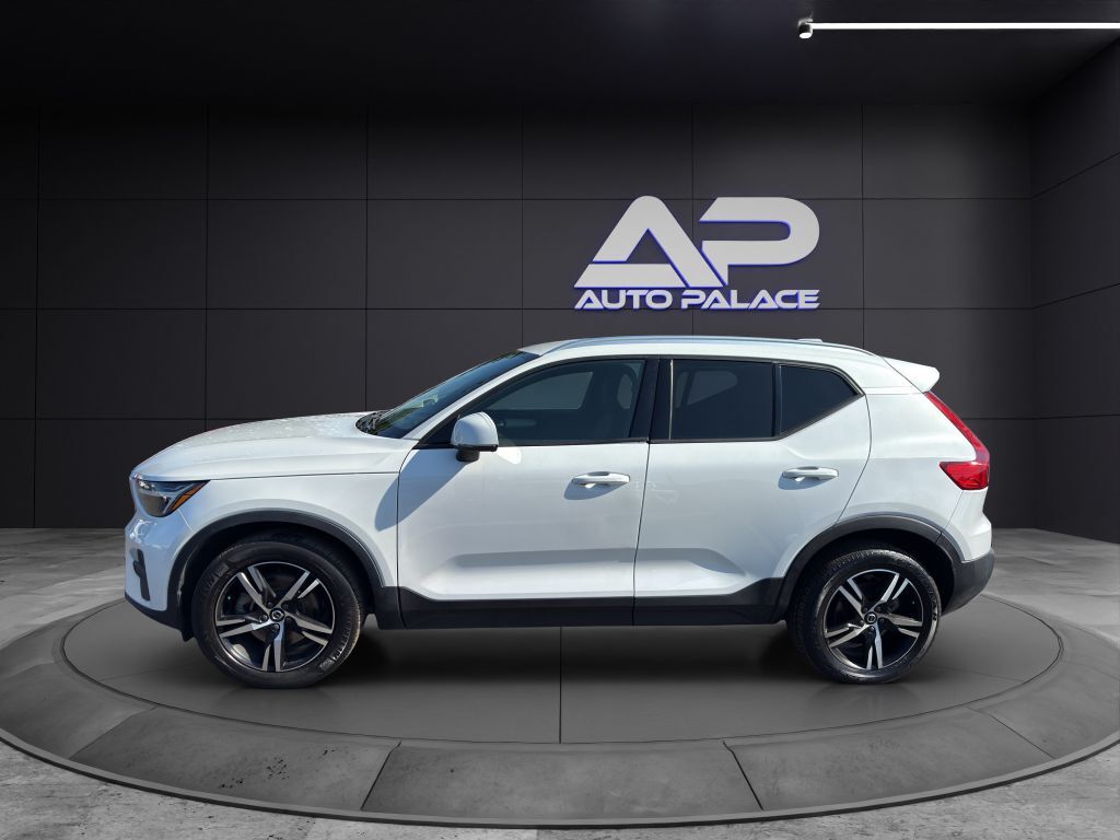 2023 VOLVO XC40 CORE KBB VALUE 27K WOW Columbus OH