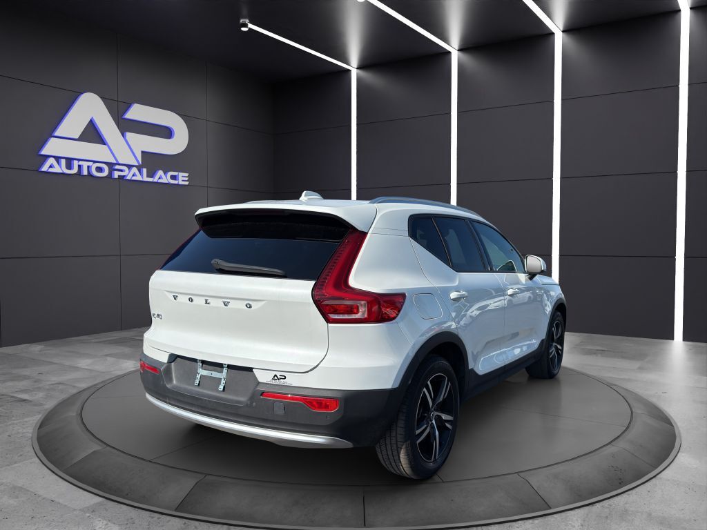 2023 VOLVO XC40 CORE KBB VALUE 27K WOW Columbus OH