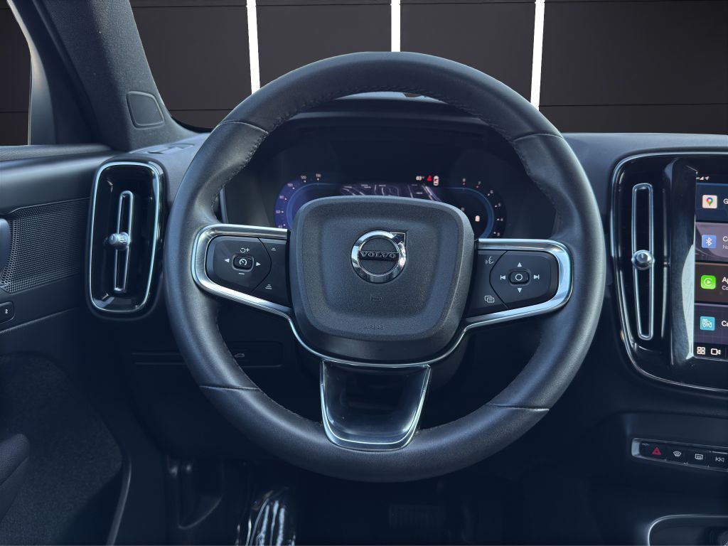 2023 VOLVO XC40 CORE KBB VALUE 27K WOW Columbus OH