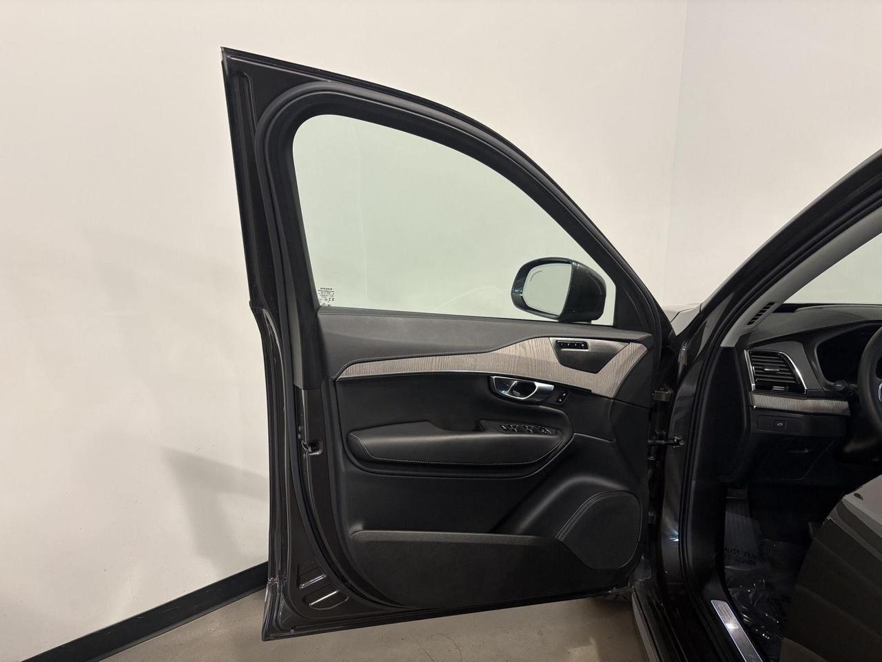 2023 VOLVO XC90 Parker CO