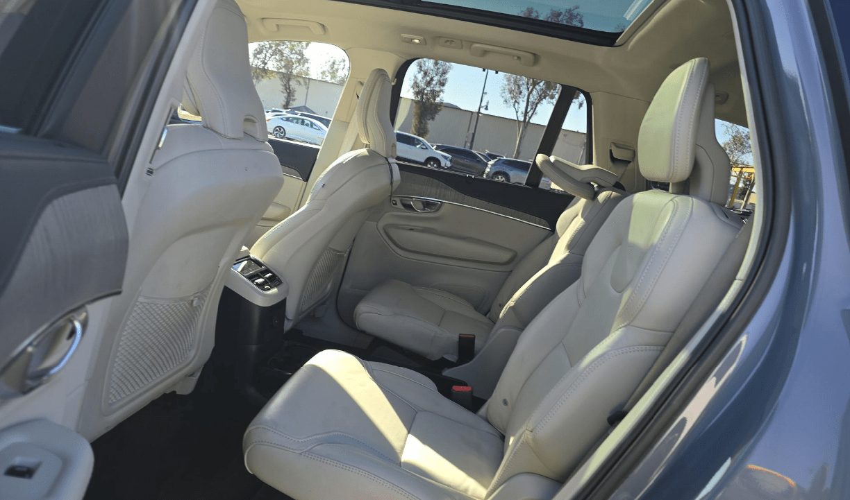 2023 VOLVO XC90 Recharge Plug-In Hybrid Ultimate Knoxville TN