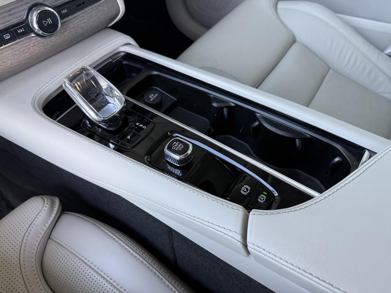 2023 VOLVO XC90 Recharge Plug-In Hybrid Ultimate Knoxville TN