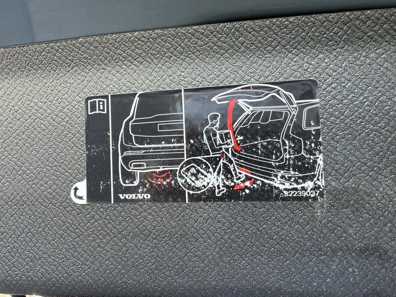 2023 VOLVO XC90 Recharge Plug-In Hybrid Ultimate Knoxville TN