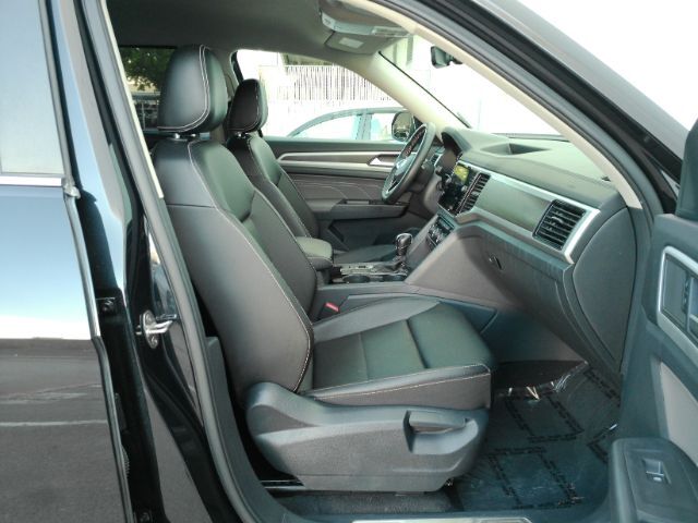 2023 Volkswagen Atlas 2.0T SE w/Technology Plano TX