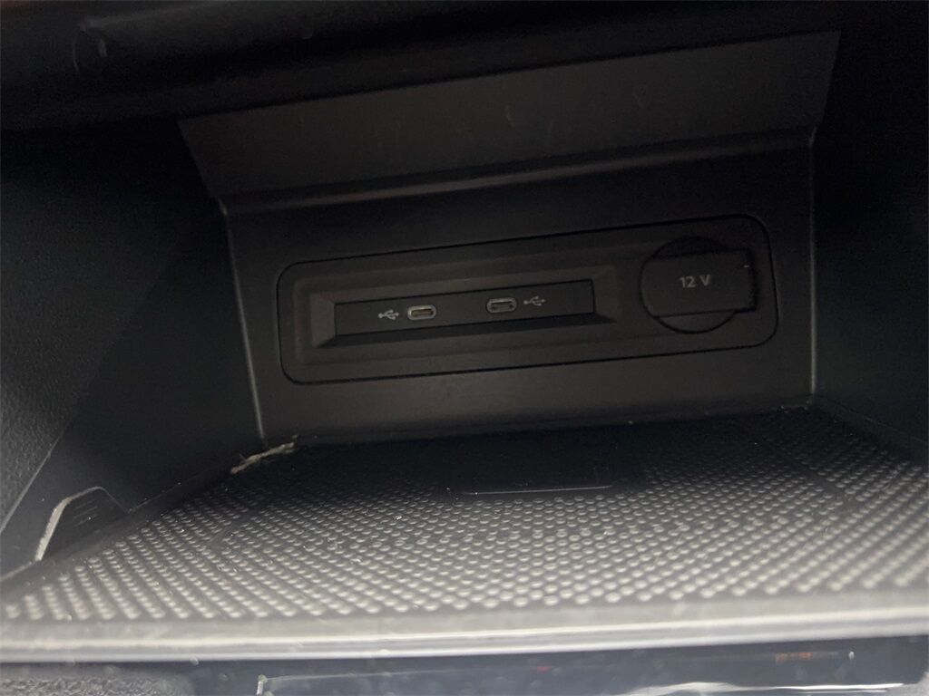 2023 Volkswagen Atlas 3.6L V6 SE w/Technology CAM,HTD STS,BLIND SPOT,3RD Irving TX