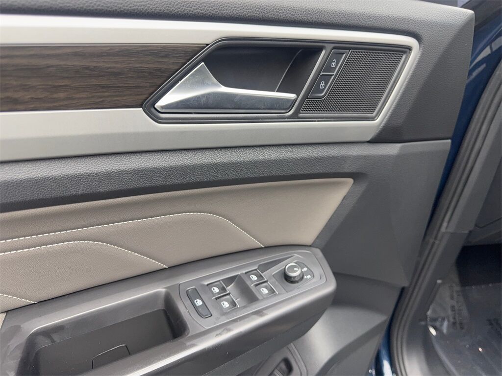 2023 Volkswagen Atlas 3.6L V6 SE w/Technology CAM,HTD STS,BLIND SPOT,3RD Irving TX
