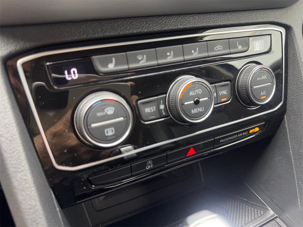 2023 Volkswagen Atlas 3.6L V6 SE w/Technology CAM,HTD STS,BLIND SPOT,3RD Irving TX