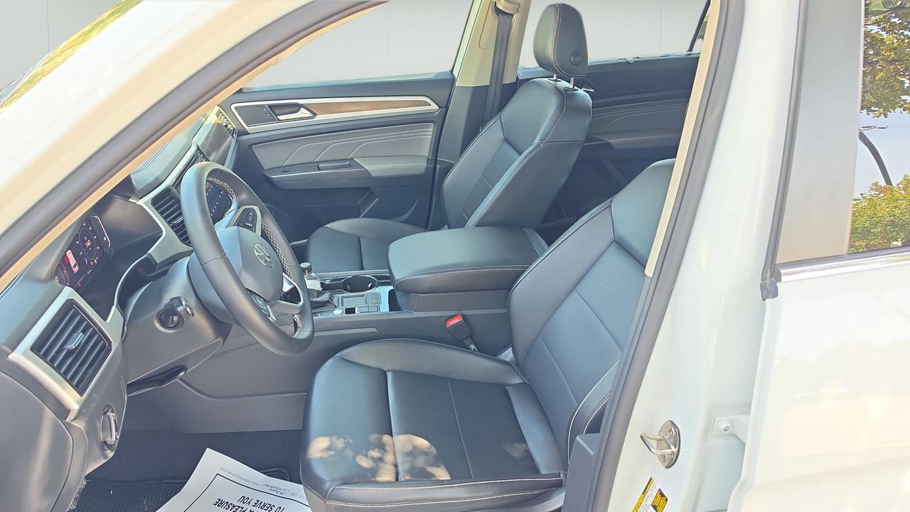 2023 Volkswagen Atlas 3.6L V6 SE w/Technology