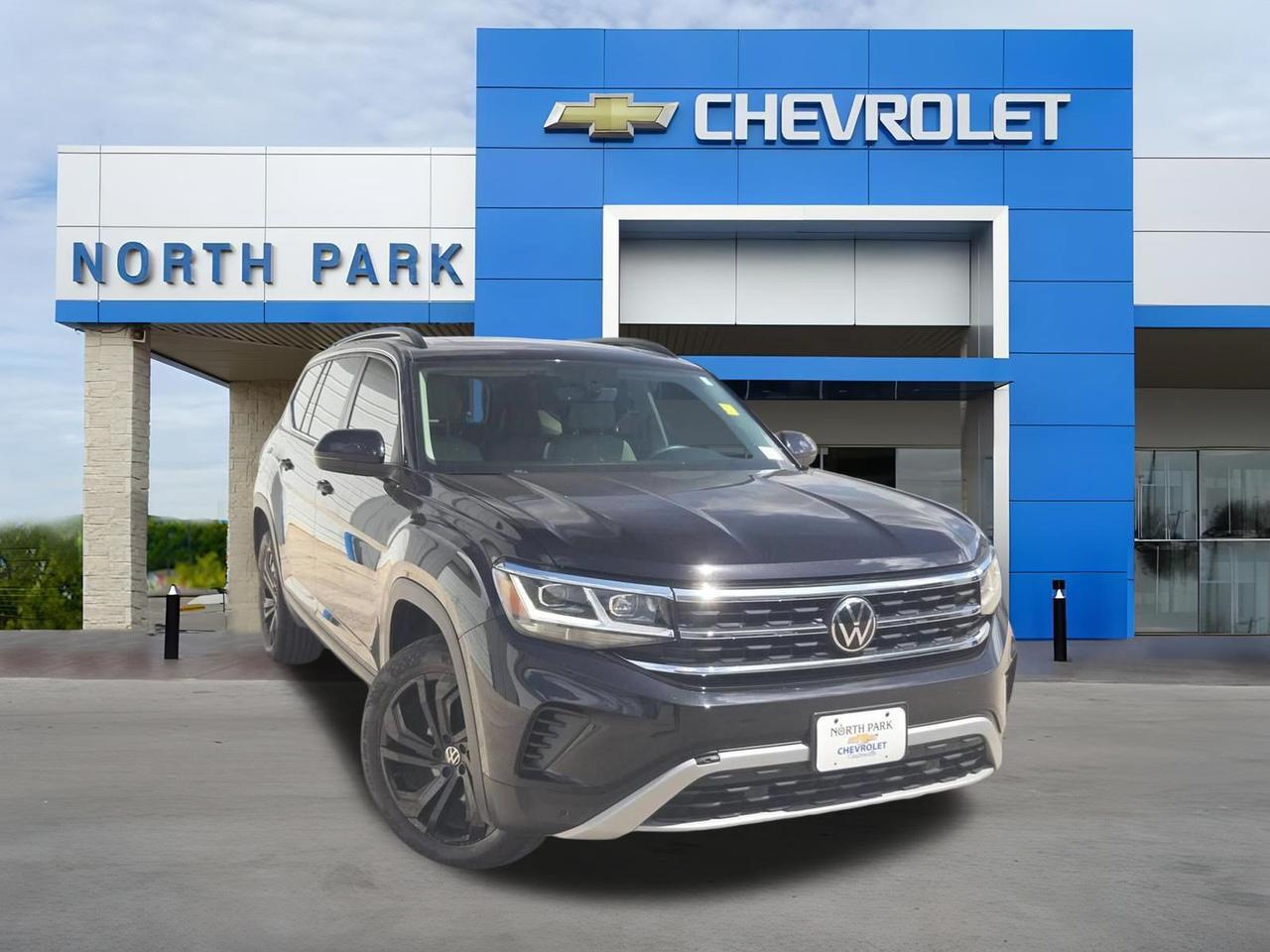 2023 Volkswagen Atlas 3.6L V6 SE w/Technology