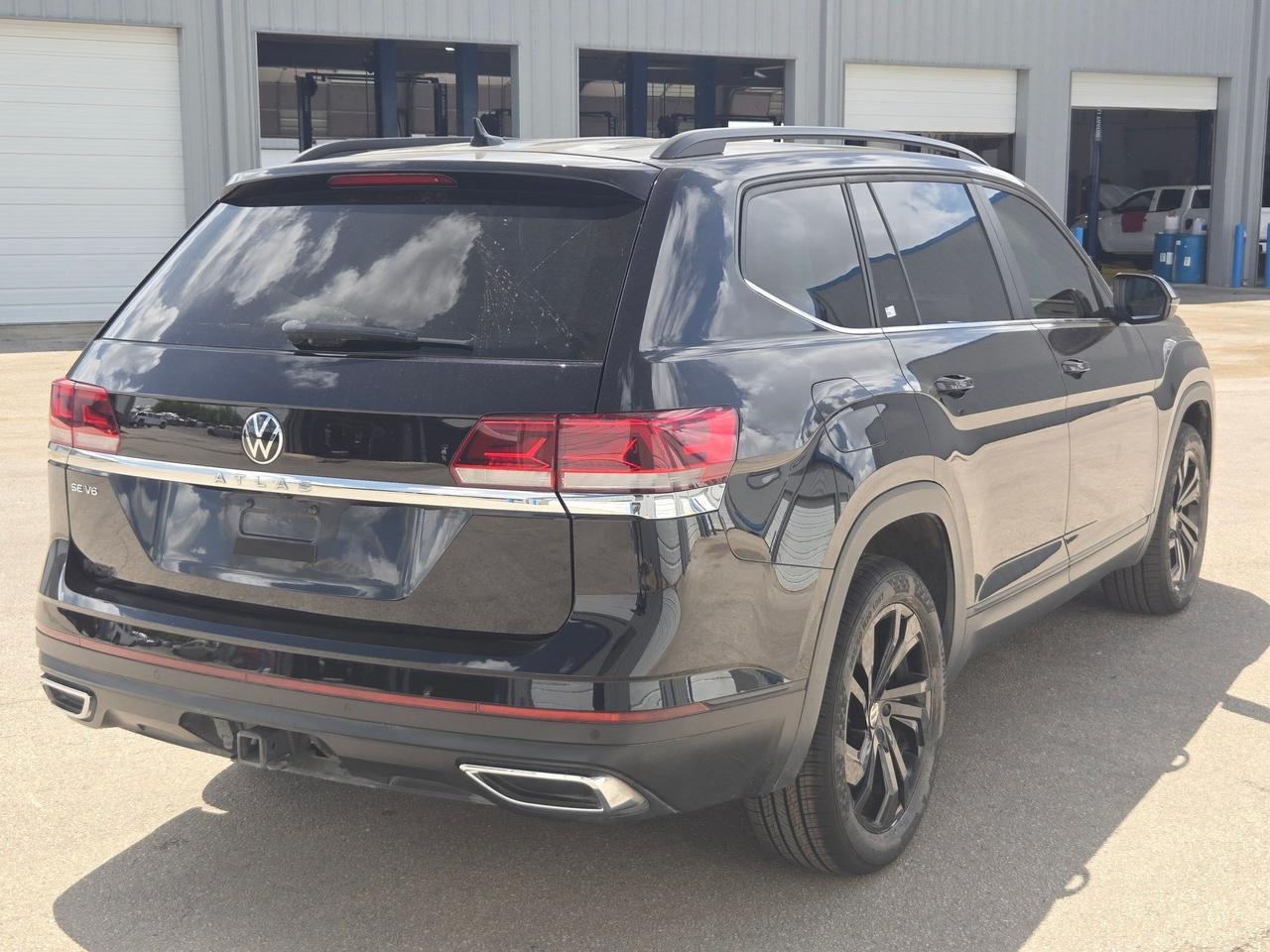 2023 Volkswagen Atlas 3.6L V6 SE w/Technology