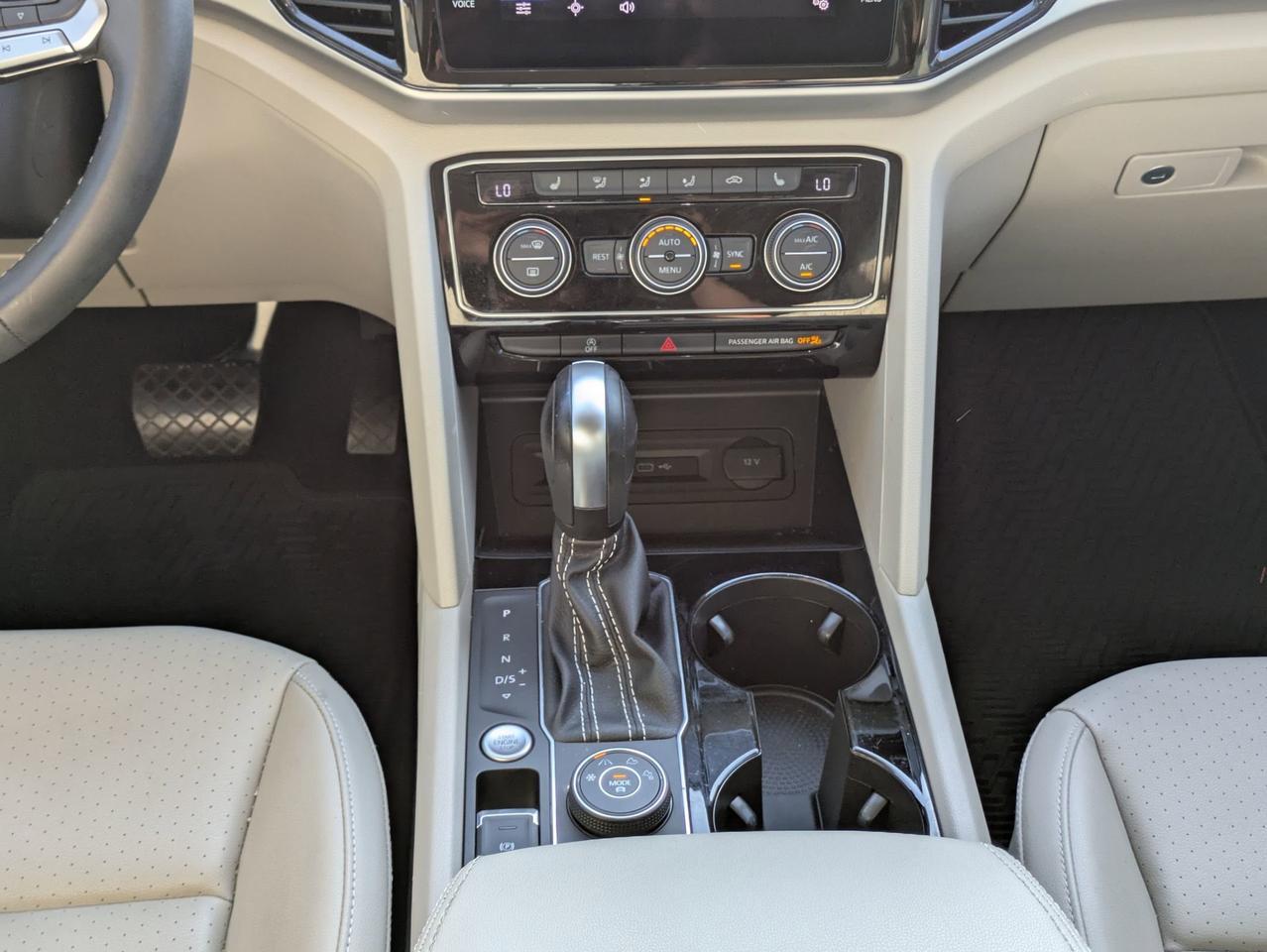 2023 Volkswagen Atlas 3.6L V6 SE w/Technology Castroville TX