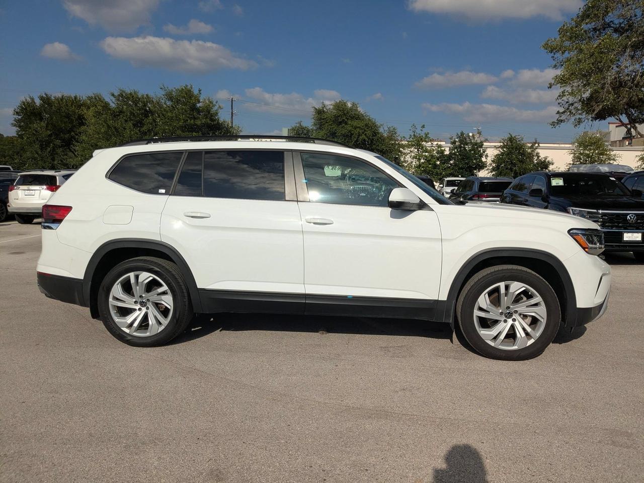 2023 Volkswagen Atlas 3.6L V6 SE w/Technology