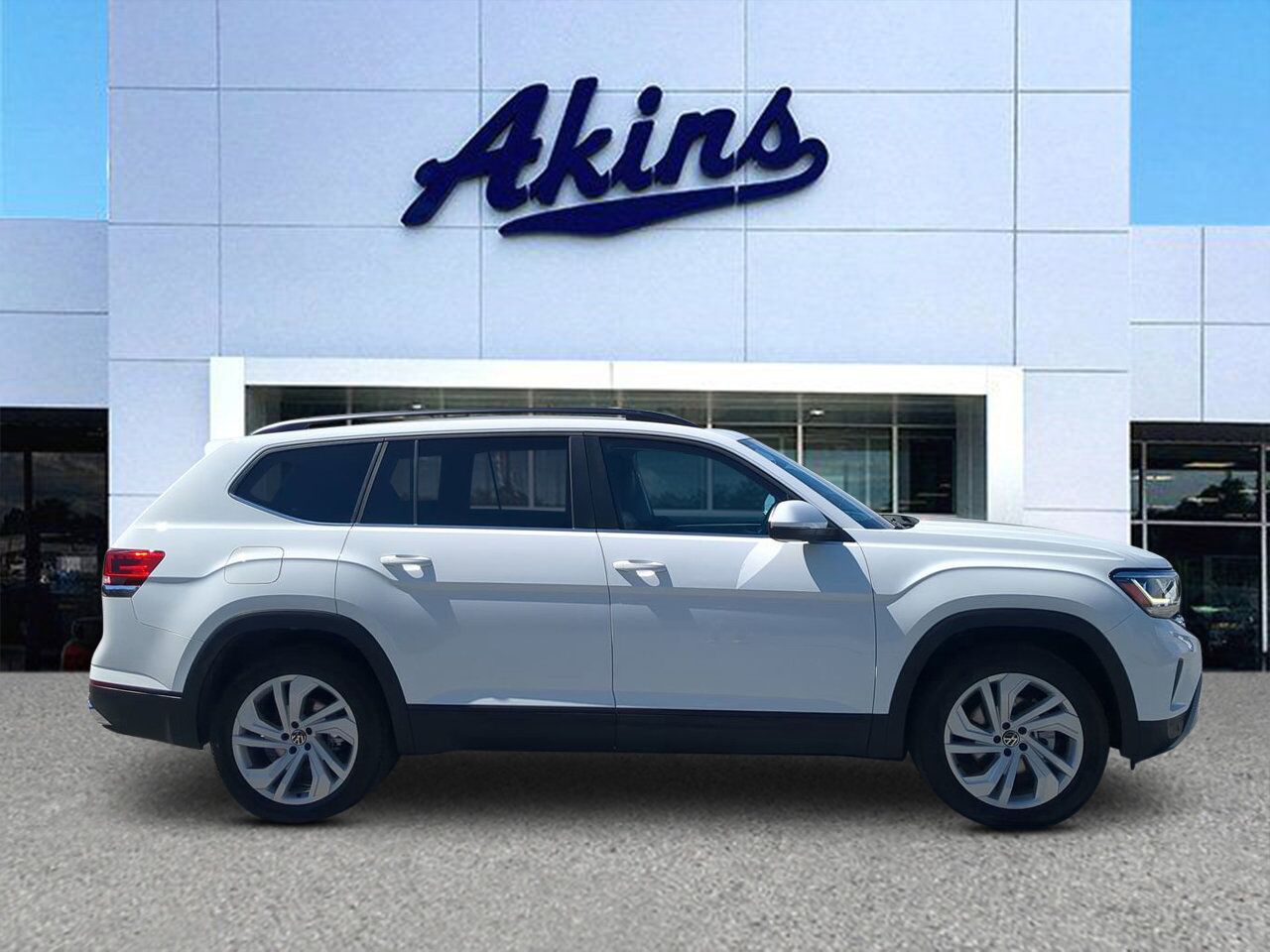 2023 Volkswagen Atlas 3.6L V6 SE w/Technology