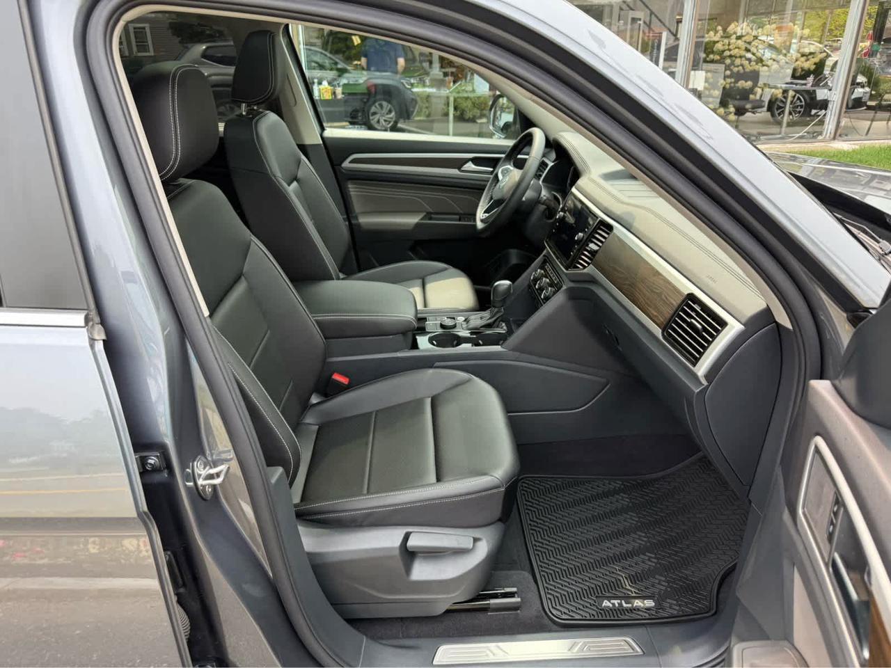 2023 Volkswagen Atlas 3.6L V6 SE w/Technology Wellesley MA