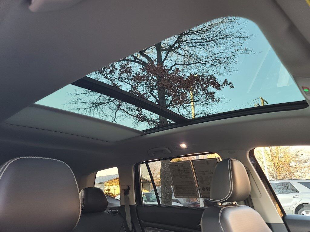 2023 Volkswagen Atlas 3.6L V6 SE w/Technology Springfield VA