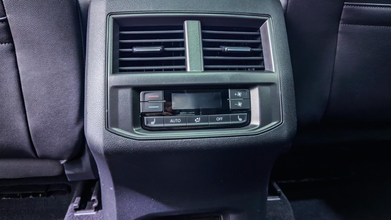 2023 Volkswagen Atlas 3.6L V6 SEL Premium R-Line 4MOTION Tallmadge OH