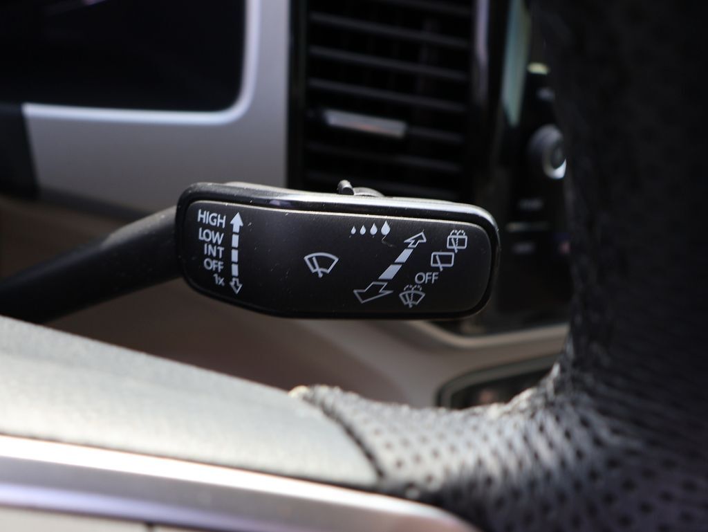 2023 Volkswagen Atlas 3.6L V6 SEL Premium R-Line San Clemente CA