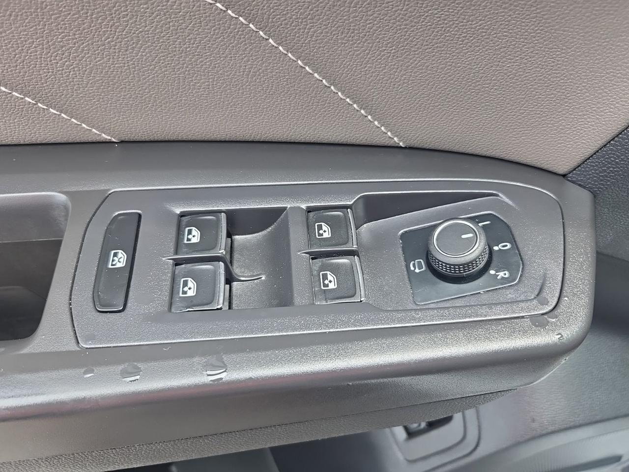 2023 Volkswagen Atlas 3.6L V6 SEL Premium R-Line Fredericksburg VA
