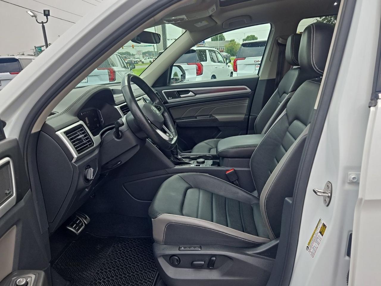 2023 Volkswagen Atlas 3.6L V6 SEL Premium R-Line Fredericksburg VA