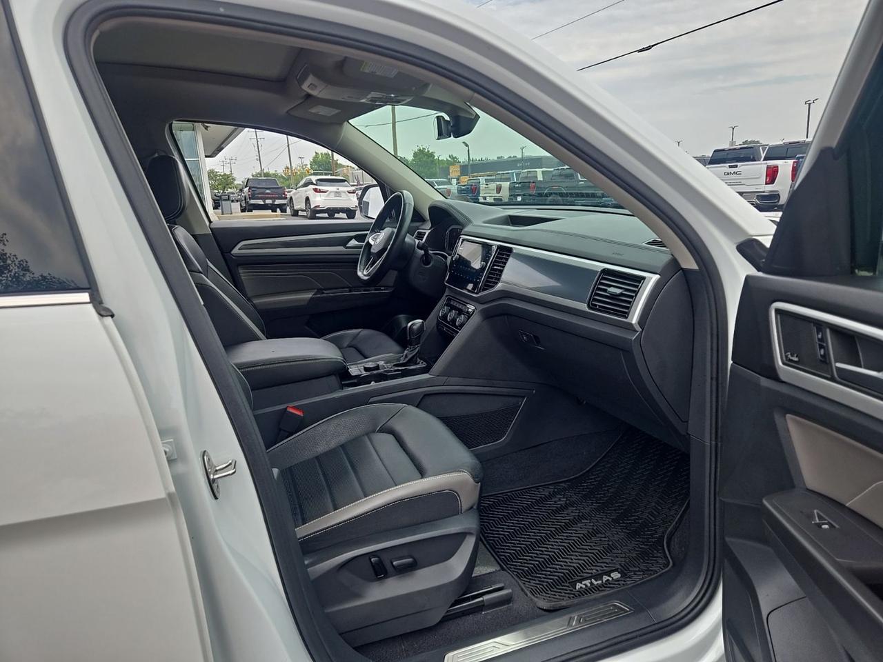2023 Volkswagen Atlas 3.6L V6 SEL Premium R-Line Fredericksburg VA