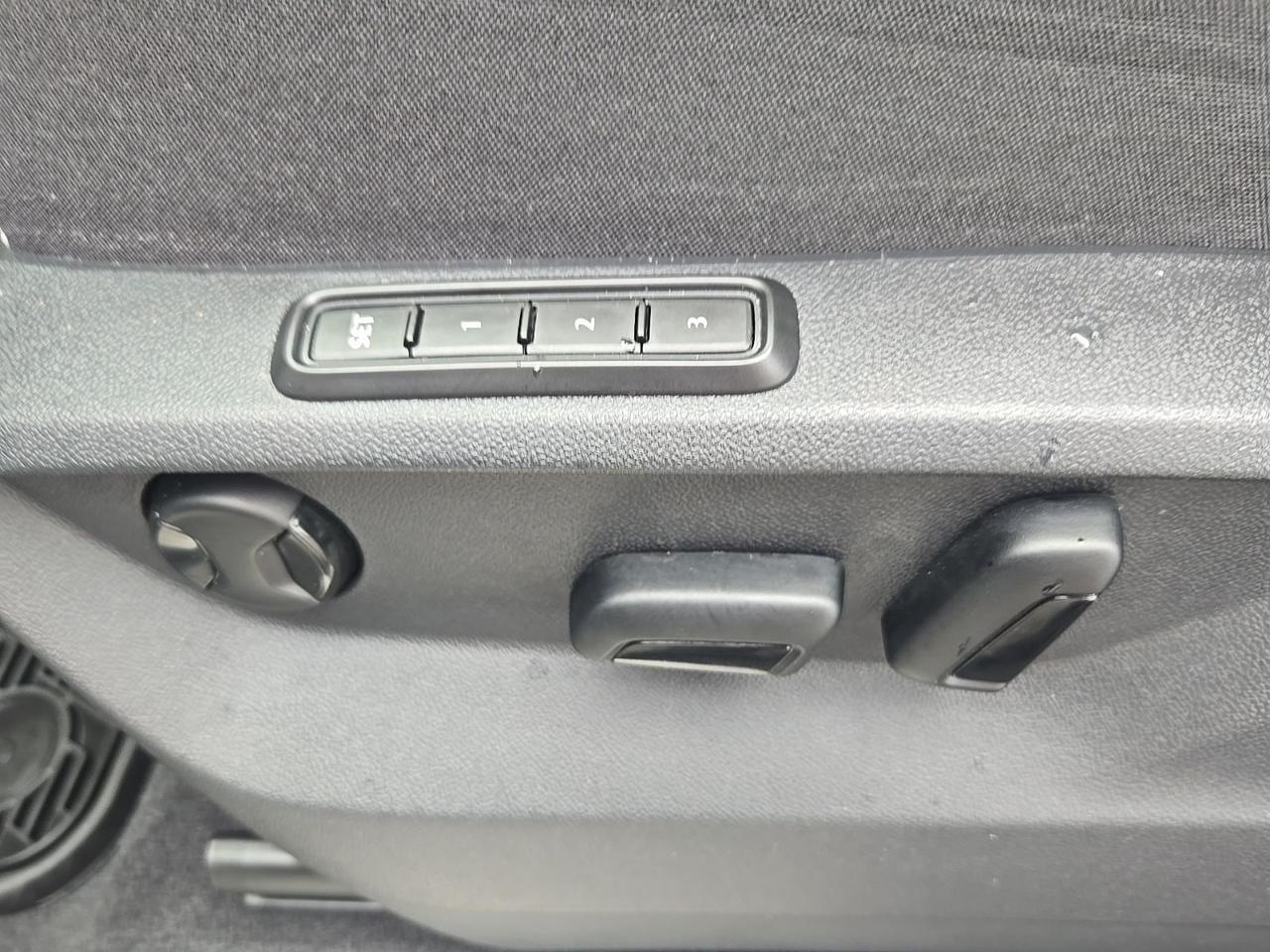 2023 Volkswagen Atlas 3.6L V6 SEL Premium R-Line Fredericksburg VA