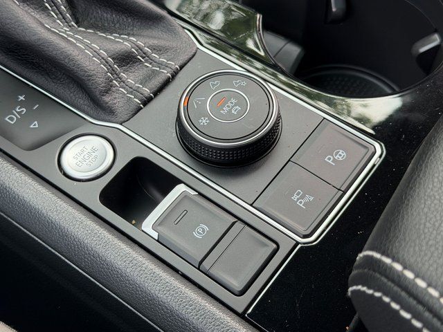 2023 Volkswagen Atlas 3.6L V6 SEL Premium R-Line Springfield VA