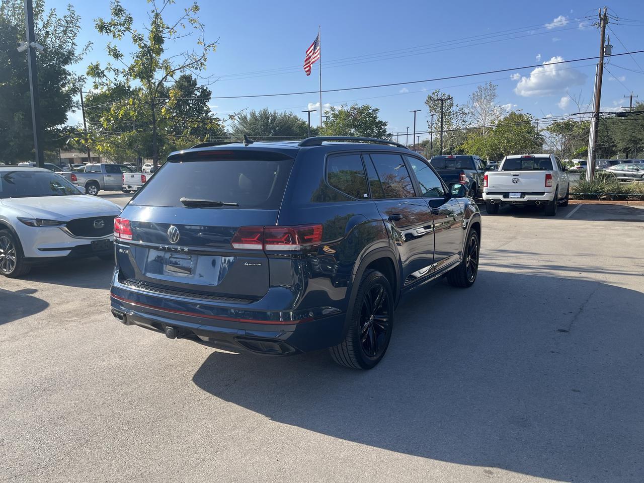 2023 Volkswagen Atlas 3.6L V6 SEL R-Line Black