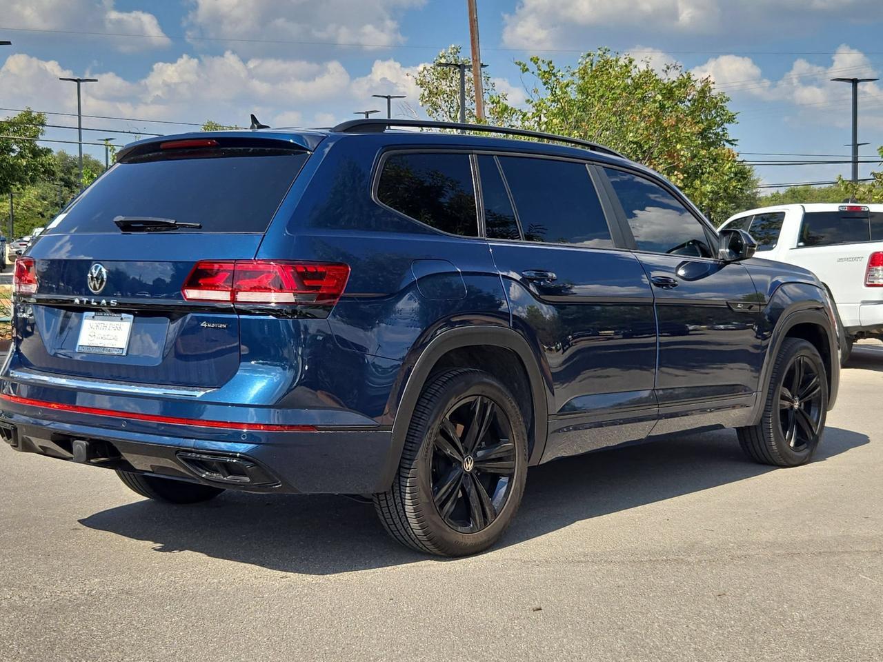 2023 Volkswagen Atlas 3.6L V6 SEL R-Line Black