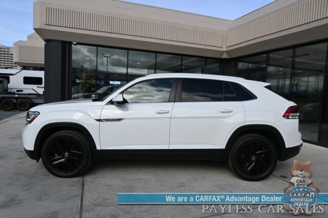 2023 Volkswagen Atlas Cross Sport 2.0T SE / AWD / Power & Heated Leather Seats / Panoramic Sunroof / Auto Start / Apple CarPlay & Android Auto / Blind Spot & Collision Alert / Lane Depart Alert / Keyless Enry & Start / 1-Owner Anchorage AK