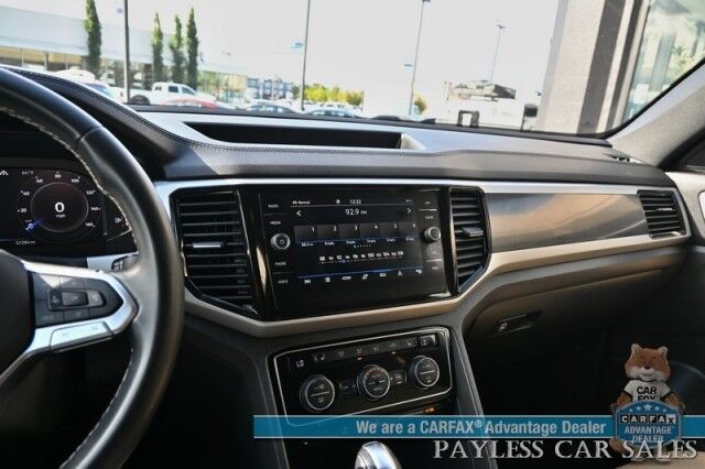 2023 Volkswagen Atlas Cross Sport 2.0T SE / AWD / Power & Heated Leather Seats / Panoramic Sunroof / Auto Start / Apple CarPlay & Android Auto / Blind Spot & Collision Alert / Lane Depart Alert / Keyless Enry & Start / 1-Owner Anchorage AK