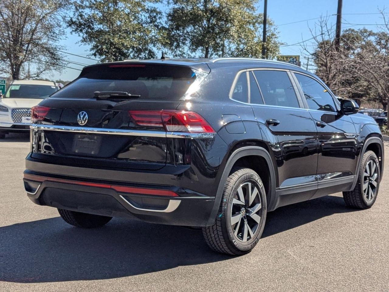2023 Volkswagen Atlas Cross Sport 2.0T SE