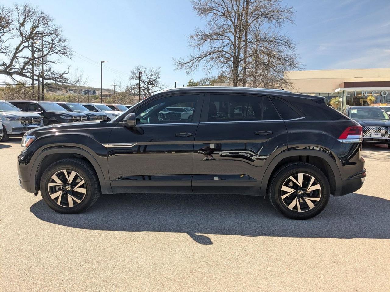 2023 Volkswagen Atlas Cross Sport 2.0T SE