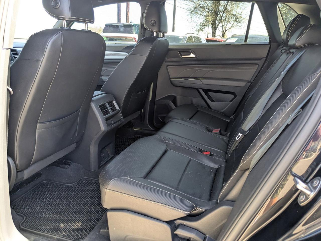 2023 Volkswagen Atlas Cross Sport 2.0T SE