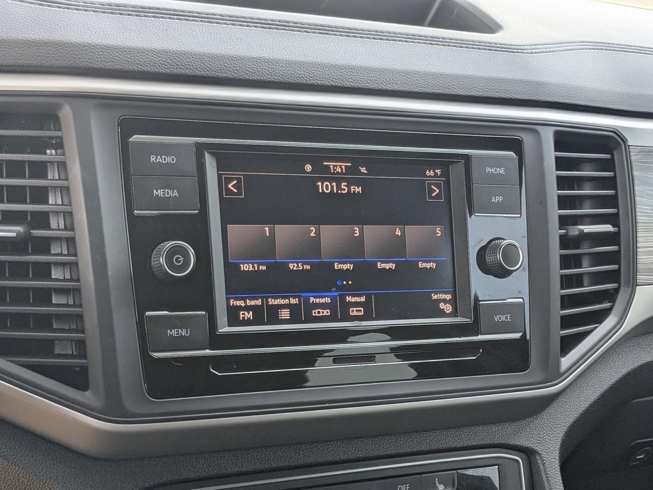 2023 Volkswagen Atlas Cross Sport 2.0T SE