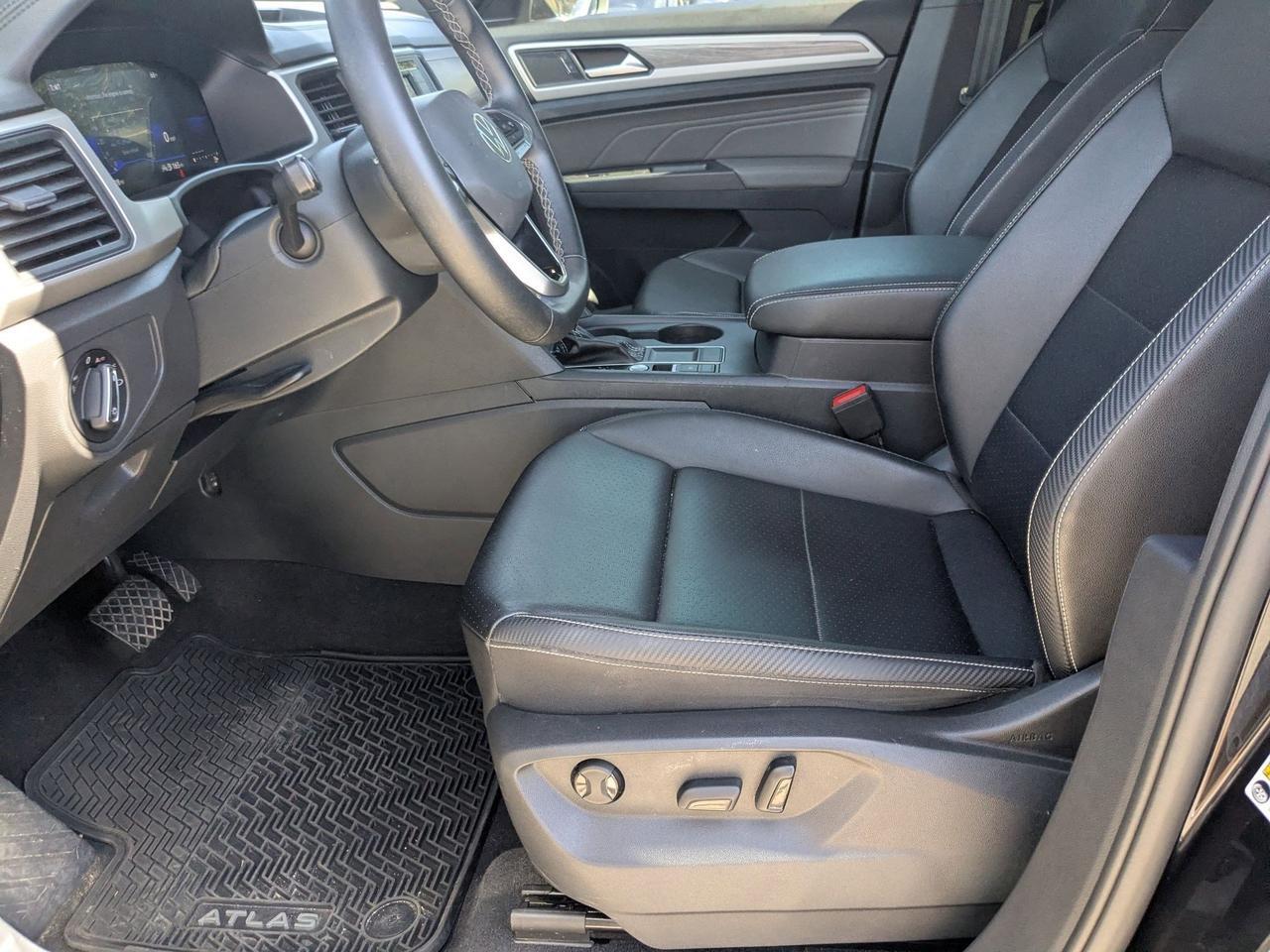 2023 Volkswagen Atlas Cross Sport 2.0T SE