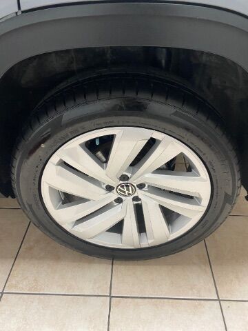 2023 Volkswagen Atlas Cross Sport 2.0T SE w/Technology Charlotte NC