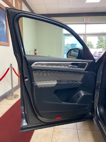 2023 Volkswagen Atlas Cross Sport 2.0T SE w/Technology Charlotte NC