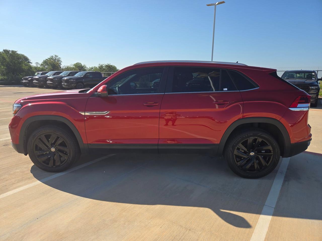 2023 Volkswagen Atlas Cross Sport 2.0T SE w/Technology Castroville TX