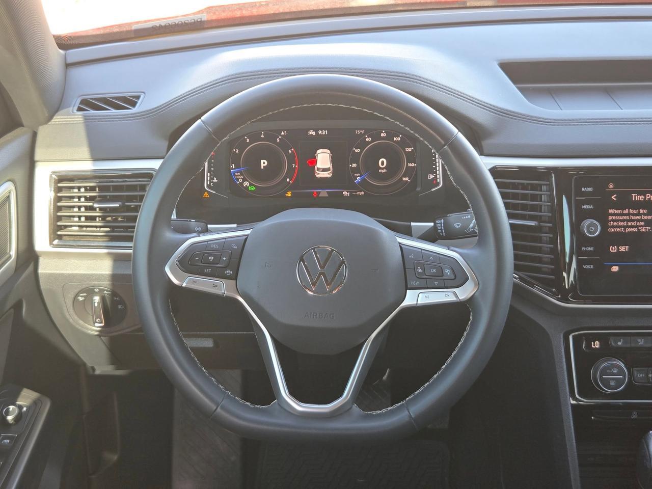 2023 Volkswagen Atlas Cross Sport 2.0T SE w/Technology Castroville TX