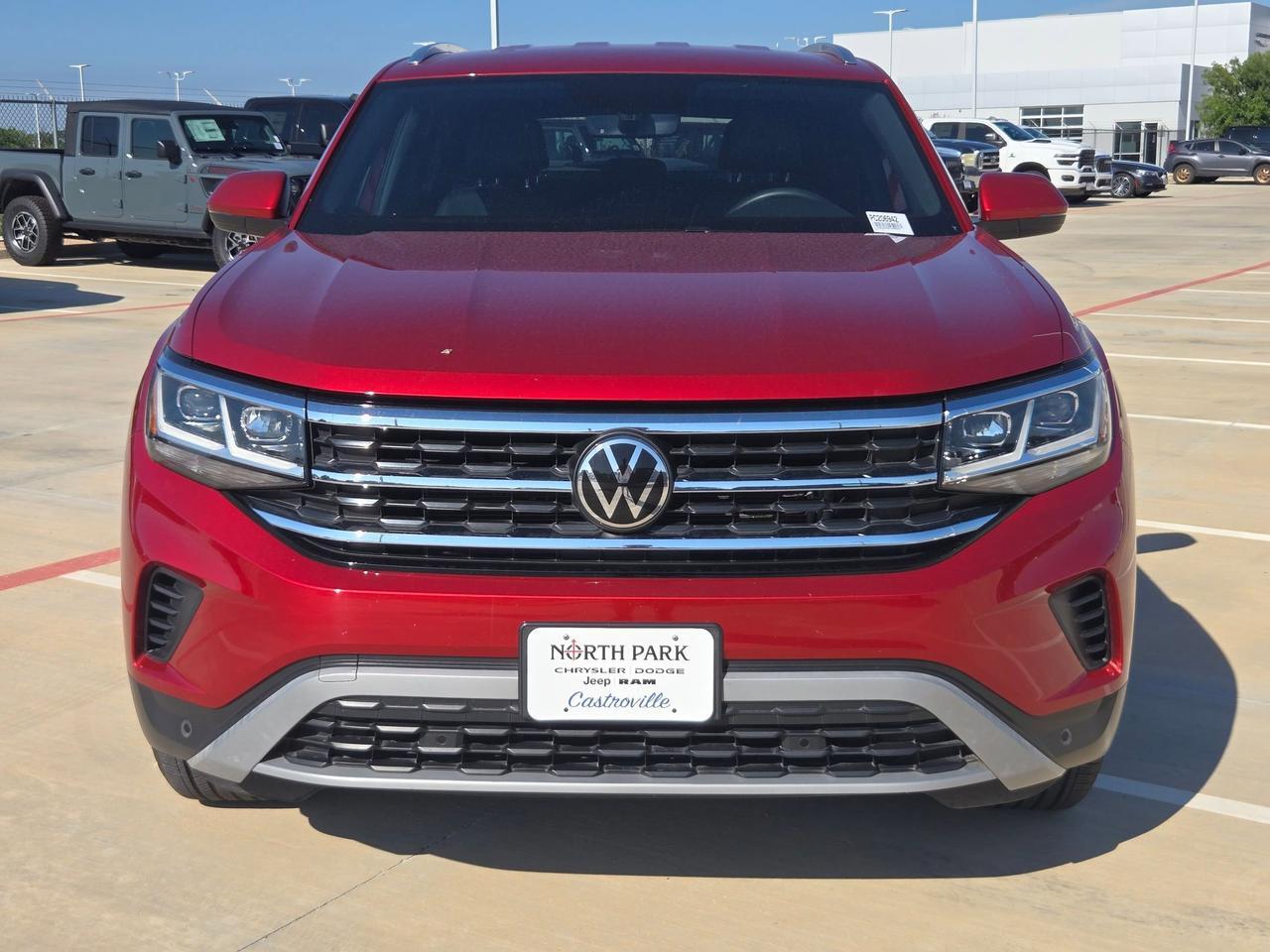 2023 Volkswagen Atlas Cross Sport 2.0T SE w/Technology Castroville TX