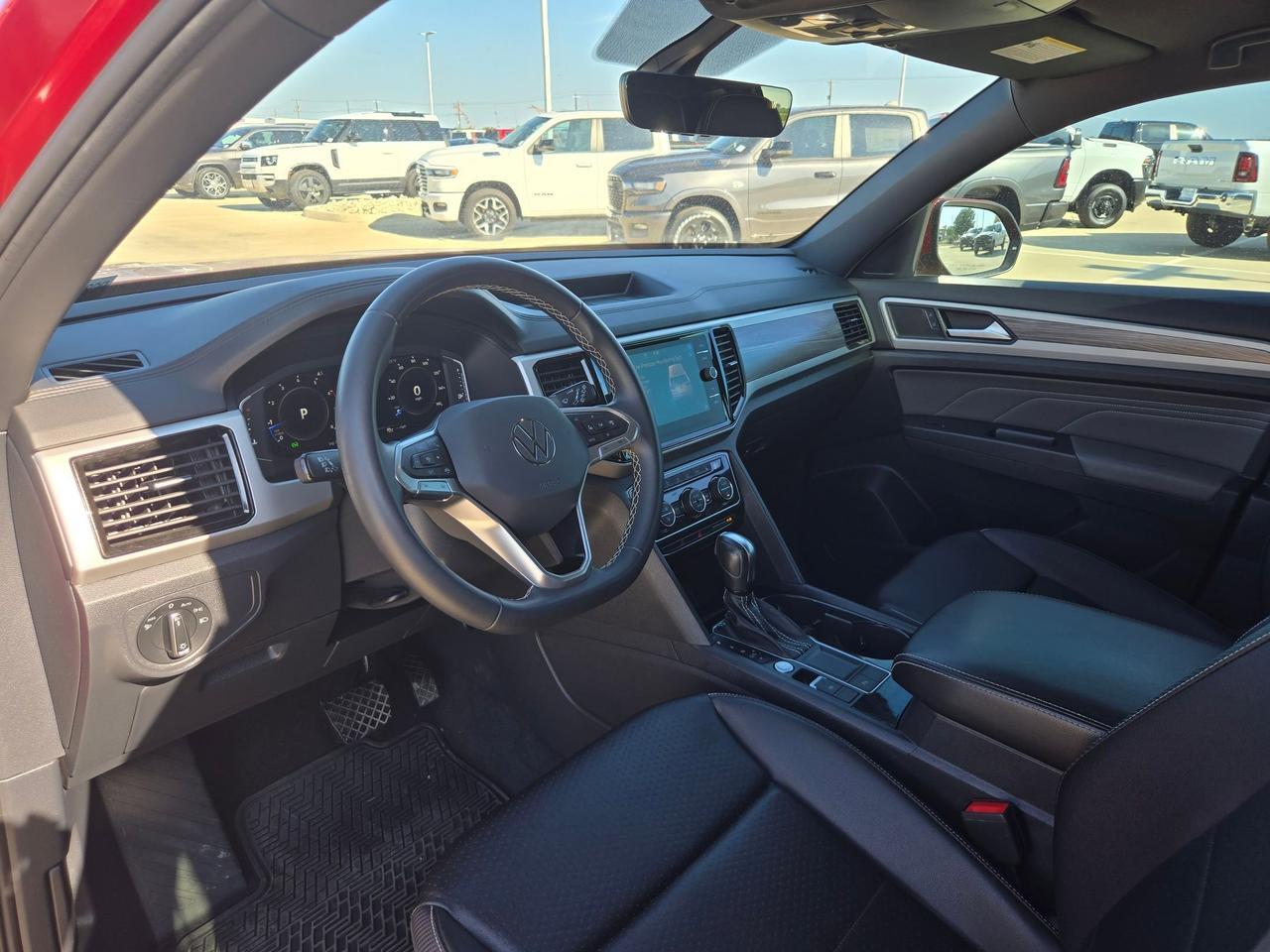 2023 Volkswagen Atlas Cross Sport 2.0T SE w/Technology Castroville TX