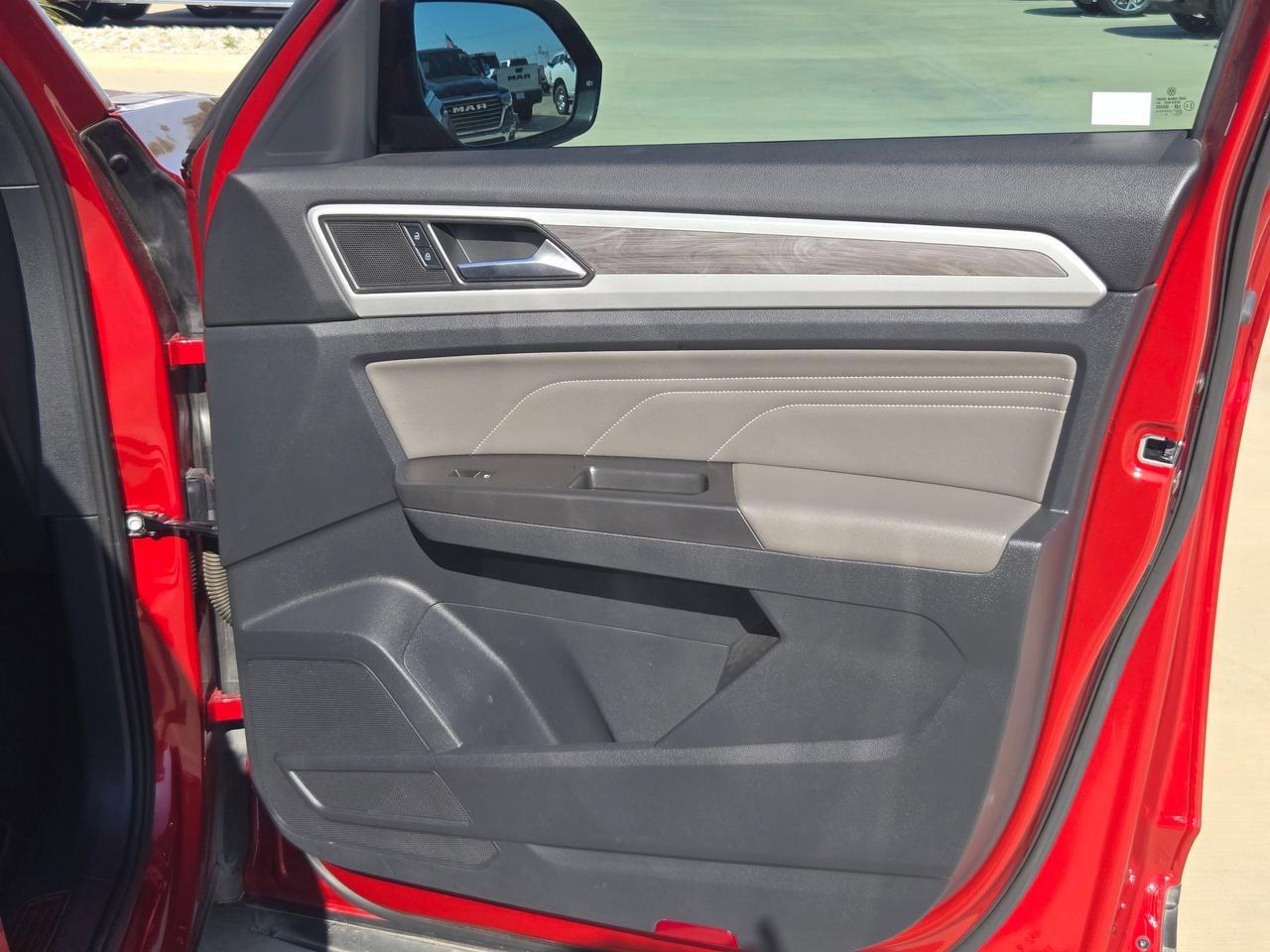 2023 Volkswagen Atlas Cross Sport 2.0T SE w/Technology Castroville TX