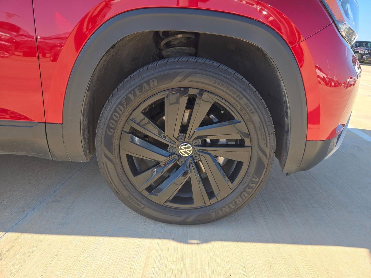 2023 Volkswagen Atlas Cross Sport 2.0T SE w/Technology Castroville TX
