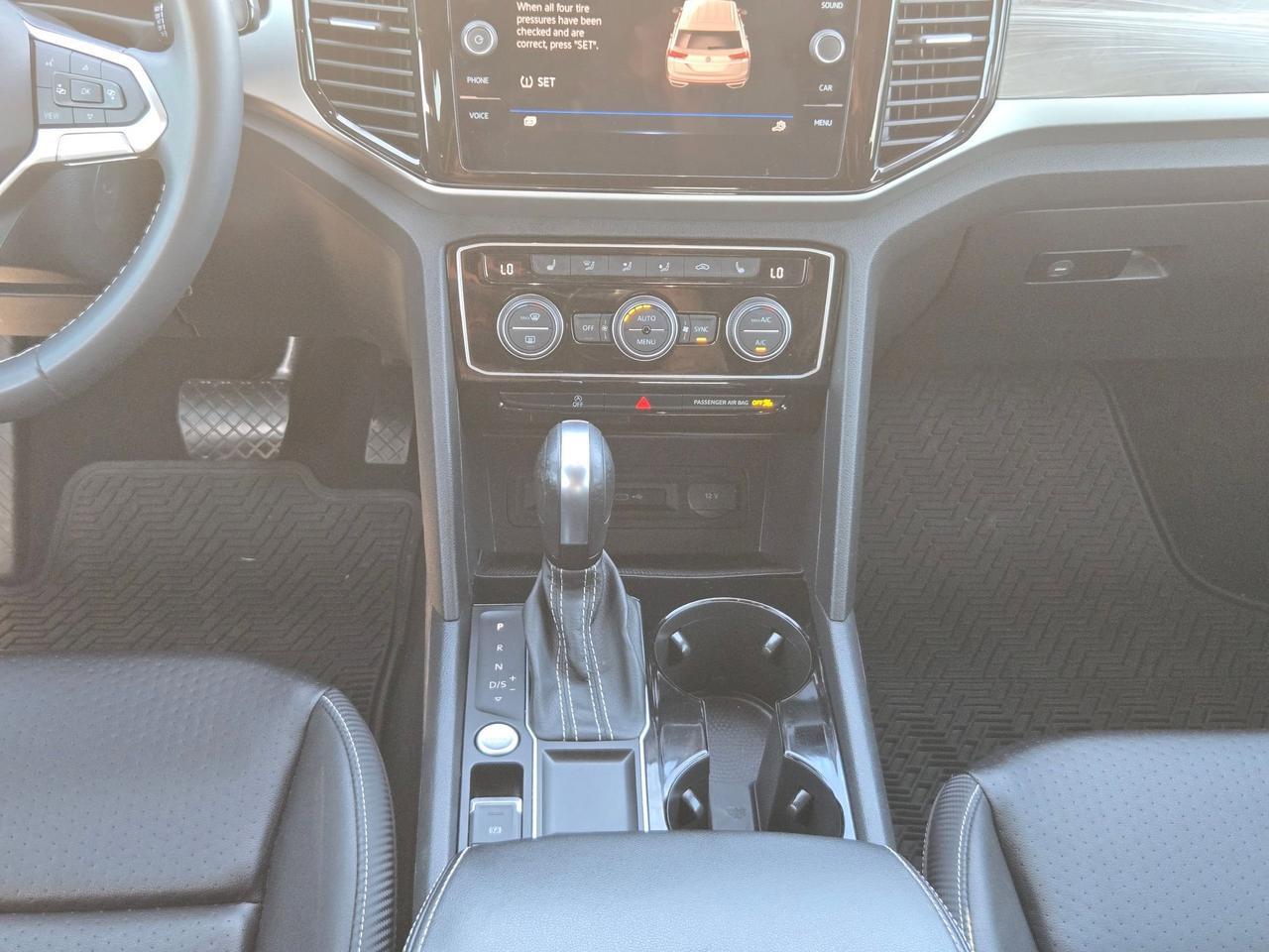 2023 Volkswagen Atlas Cross Sport 2.0T SE w/Technology Castroville TX