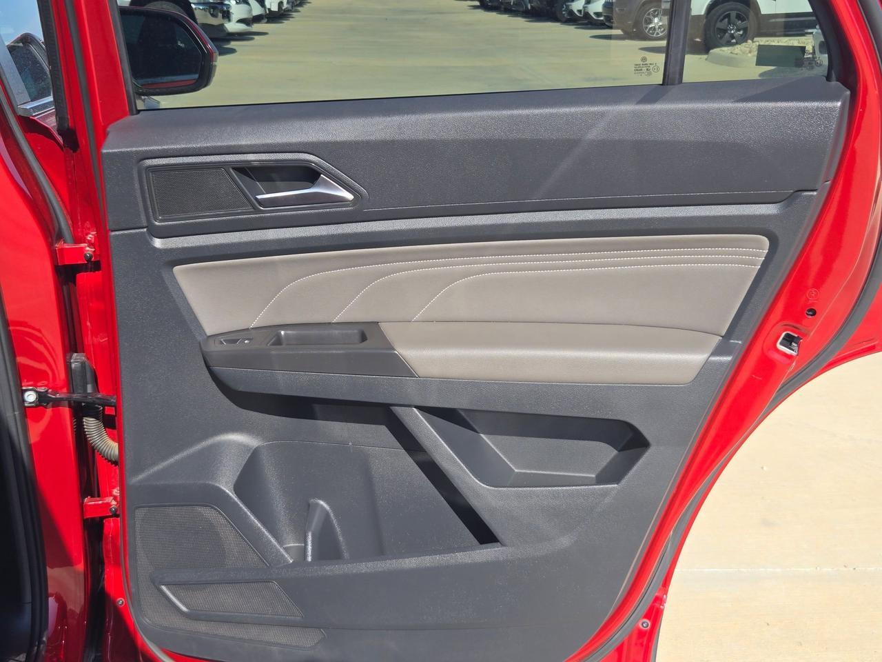2023 Volkswagen Atlas Cross Sport 2.0T SE w/Technology Castroville TX