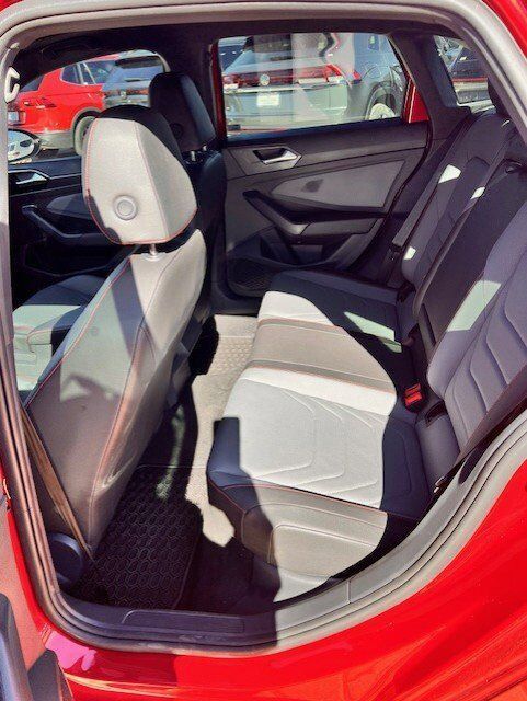 2023 Volkswagen Atlas Cross Sport 2.0T SE w/Technology San Antonio TX