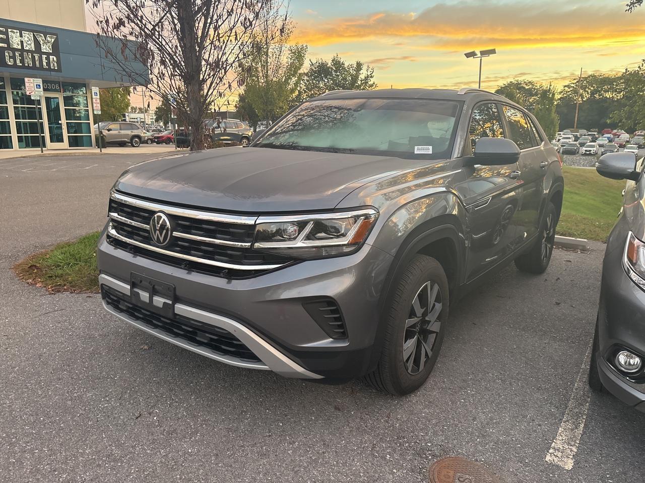 2023 Volkswagen Atlas Cross Sport 2.0T SE Hagerstown MD