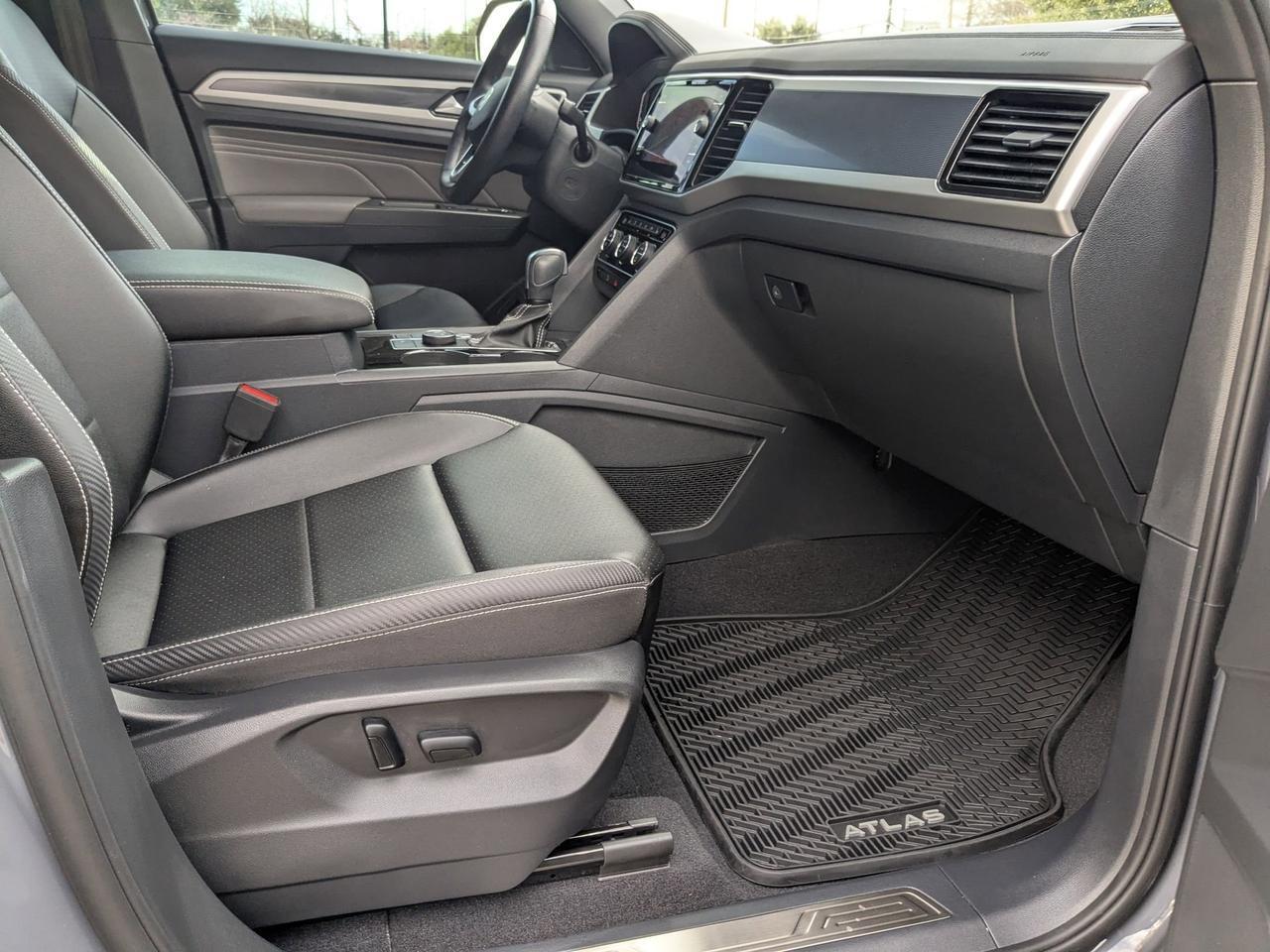 2023 Volkswagen Atlas Cross Sport 2.0T SEL R-Line Black San Antonio TX