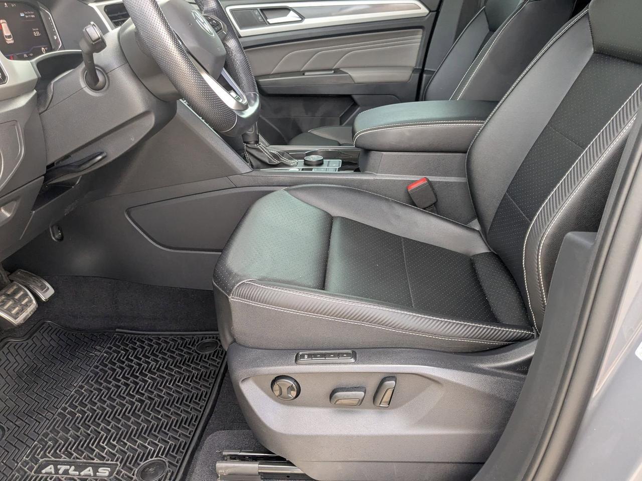 2023 Volkswagen Atlas Cross Sport 2.0T SEL R-Line Black San Antonio TX